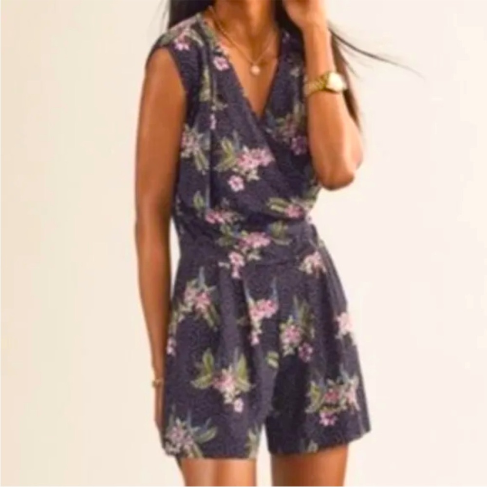 Cabi Floral Runaround Romper
Item # 5608
